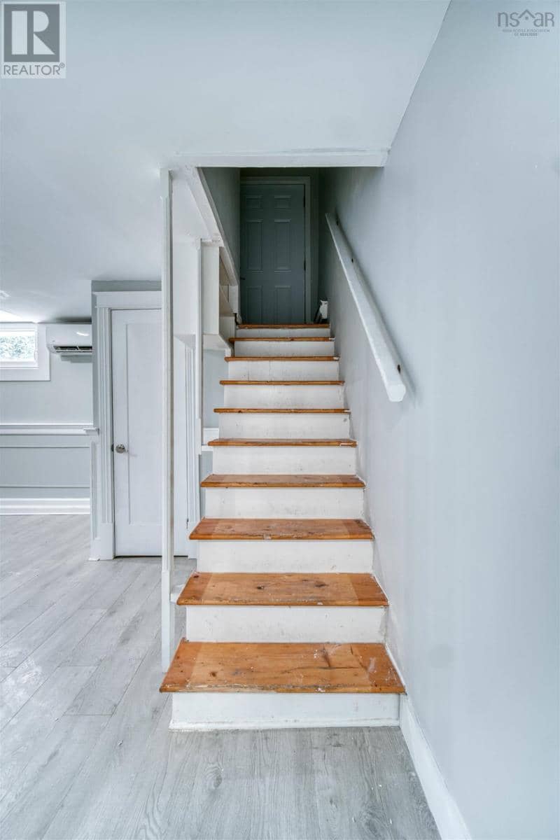 3306 Ashburn Avenue — photo 28 of 40