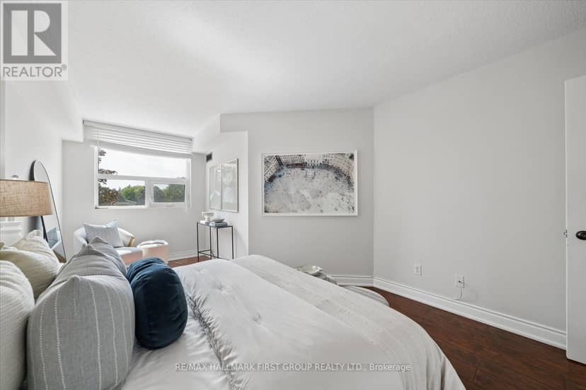 206 - 2 Westney Road N — photo 15 of 23