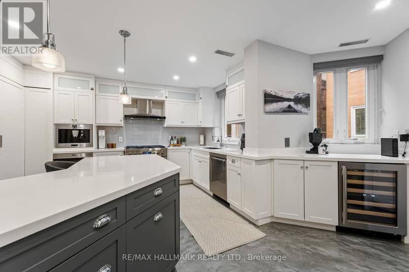 201 - 2365 Queen Street E — photo 15 of 33