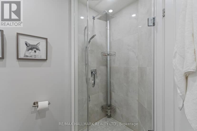 201 - 2365 Queen Street E — photo 27 of 33