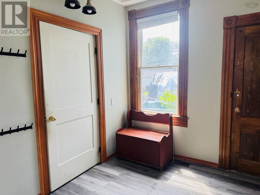 122 Queen Street — photo 17 of 40