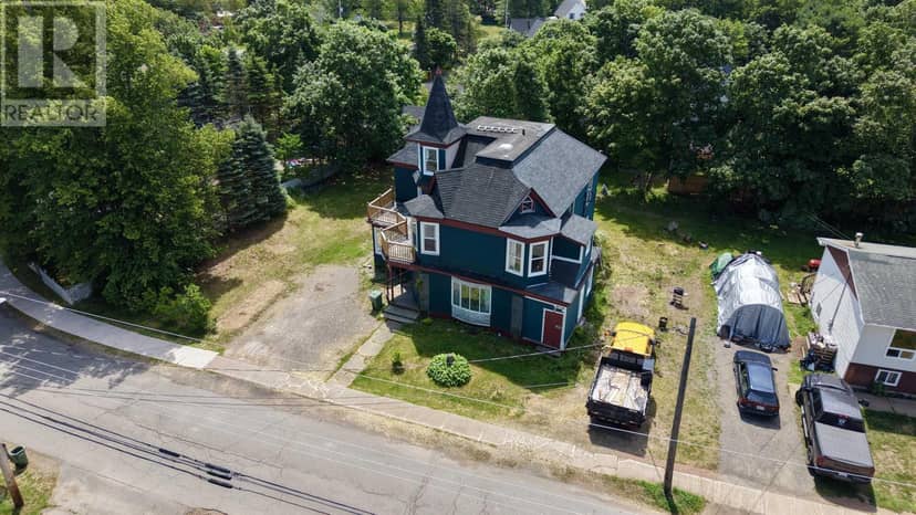 122 Queen Street, Parrsboro, photo 3