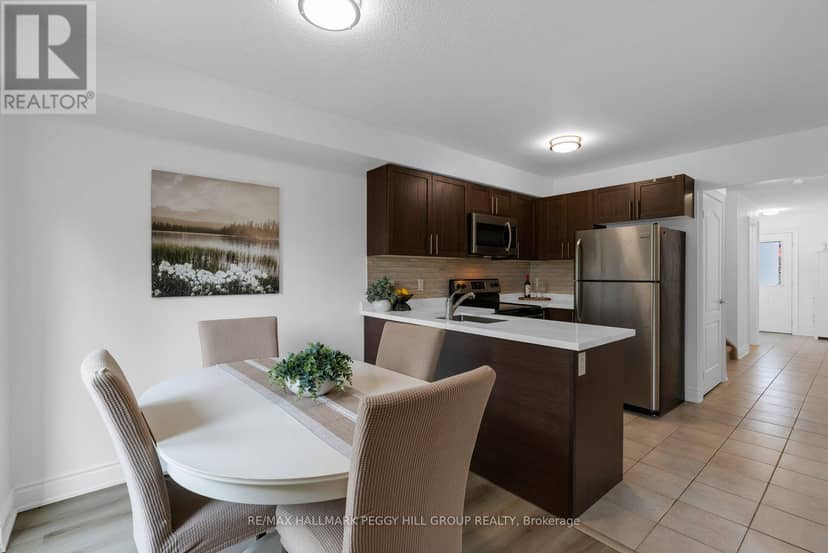 3 - 31 Madelaine Drive, Barrie, photo 2