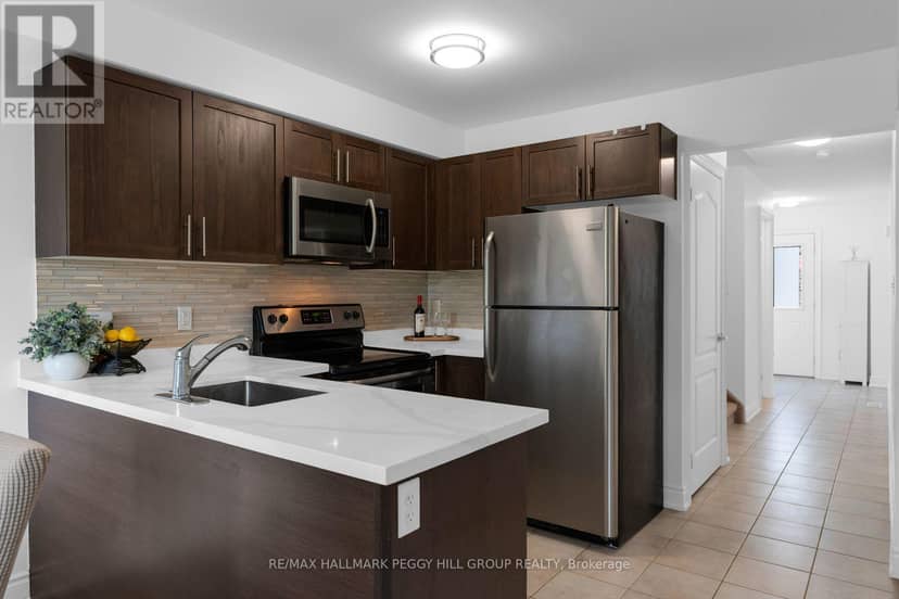 3 - 31 Madelaine Drive, Barrie, photo 3