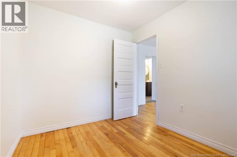 31 Topeka Street — photo 7 of 22
