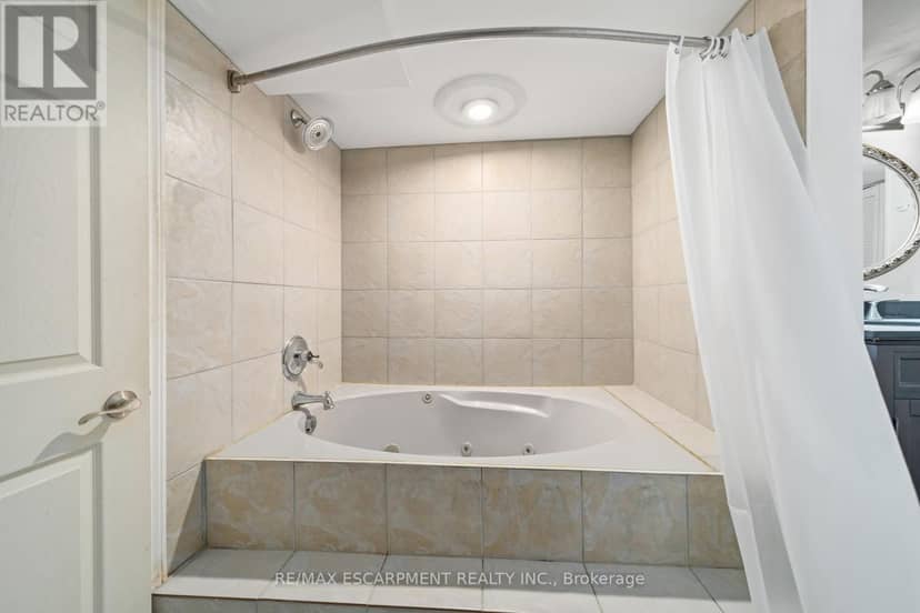 2760 Cathian Court — photo 35 of 40