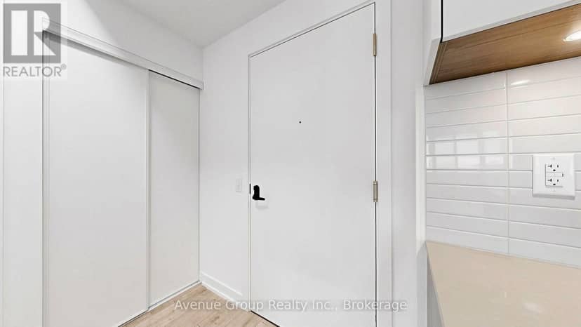 507 - 220 Missinnihe Way — photo 33 of 40