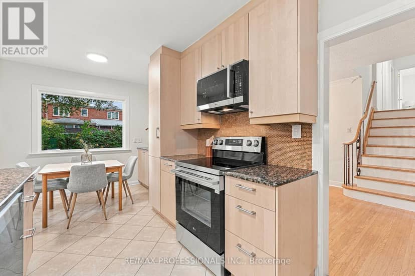 8 Northolt Court — photo 16 of 40