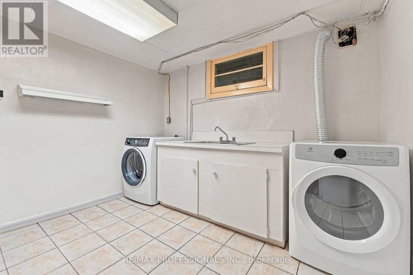 8 Northolt Court — photo 39 of 40