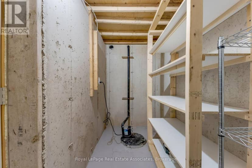 406 Sandy Cove Crescent — photo 36 of 37