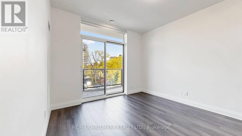 414 - 399 Queen Street S — photo 10 of 40