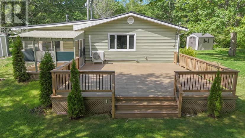 21 Lakeview Road — photo 34 of 40