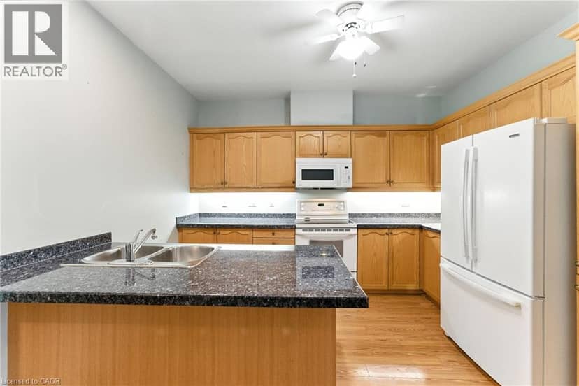 40 WESLEYAN Court Unit# 6 — photo 7 of 40