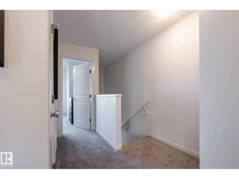 1273 McLeod Av — photo 17 of 40
