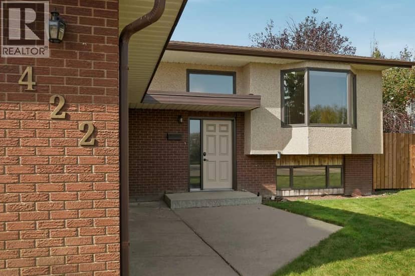 422 8 Street N, Picture Butte, photo 2