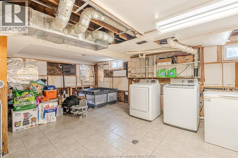 2367 Meighen — photo 15 of 26