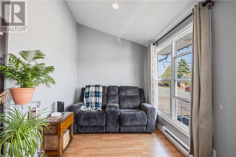 3 Frank Street — photo 11 of 39
