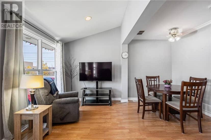 3 Frank Street — photo 9 of 39