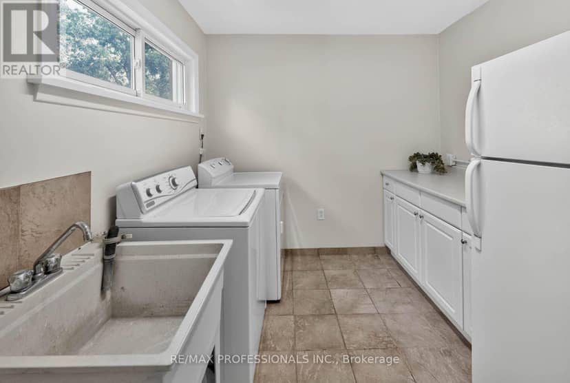 2467 Edenhurst Drive — photo 26 of 40