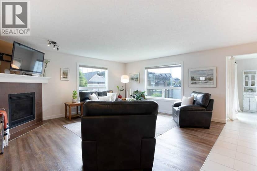 2 Kingston View SE, Airdrie, photo 5