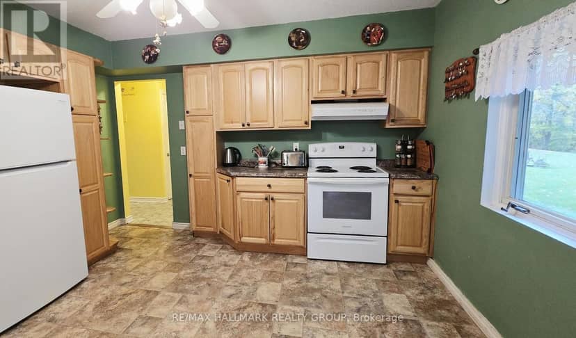 860 Munro Drive — photo 12 of 40