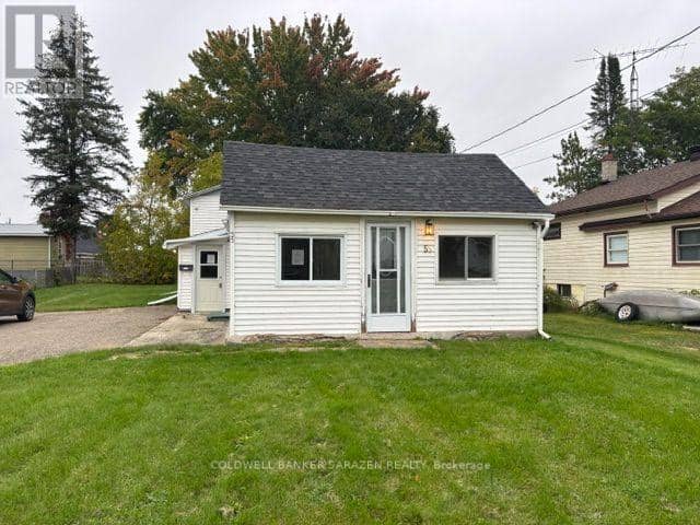 55 Alice Street, Smiths Falls, photo 2