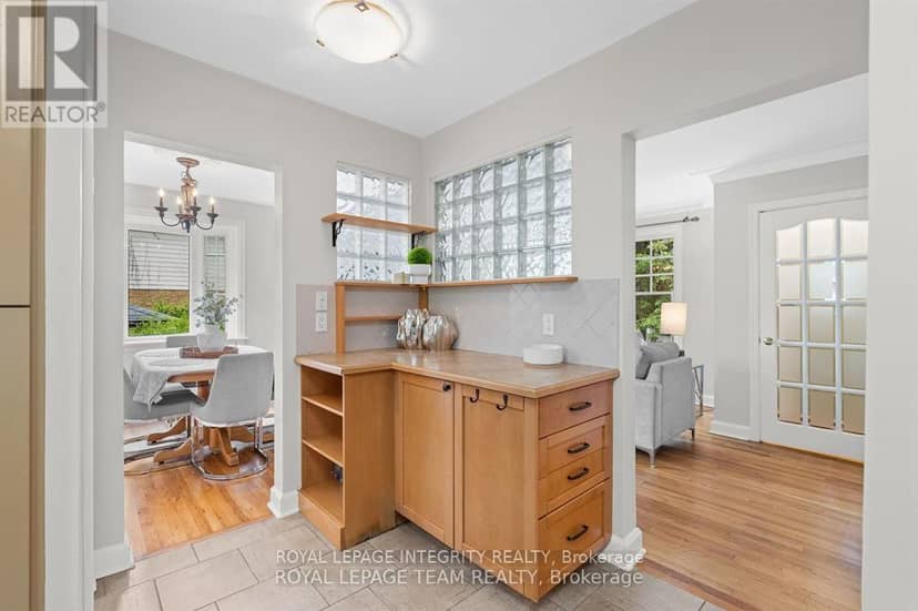 80 St Claire Avenue — photo 9 of 26