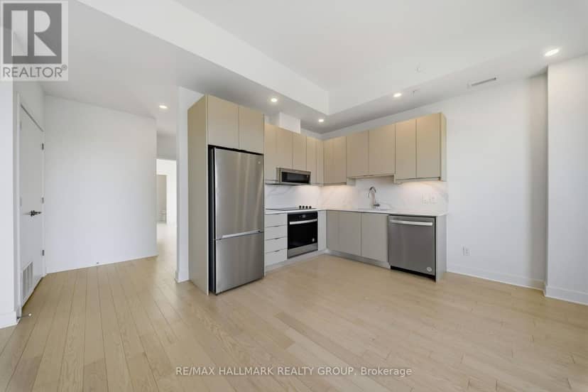 2601 - 180 George Street — photo 7 of 35