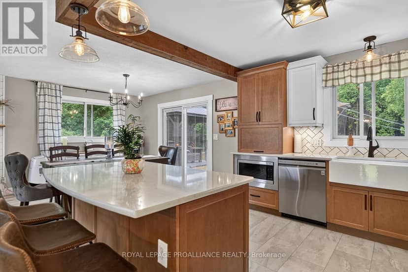 2950 Merwin Lane — photo 13 of 40