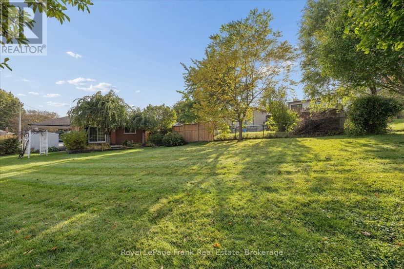 10 Sunicrest Boulevard — photo 31 of 31