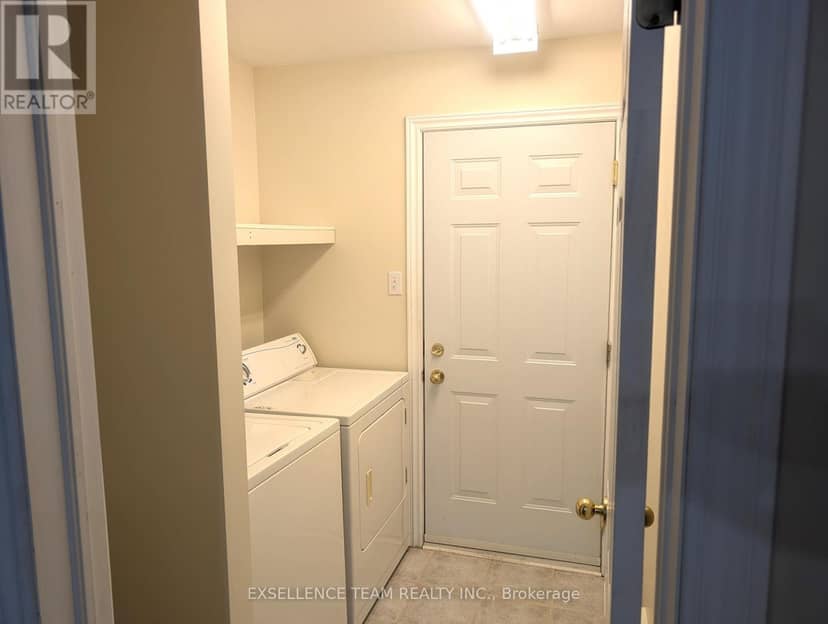 13 St Lawrence Street — photo 10 of 16