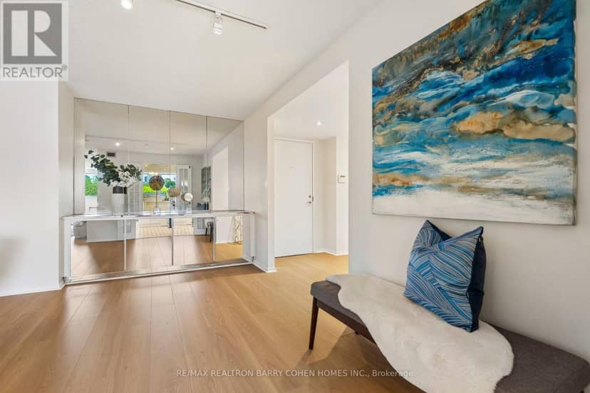 301 - 360 Bloor Street E, Toronto, photo 3