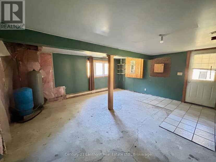 67 Rockhaven Crescent — photo 24 of 34