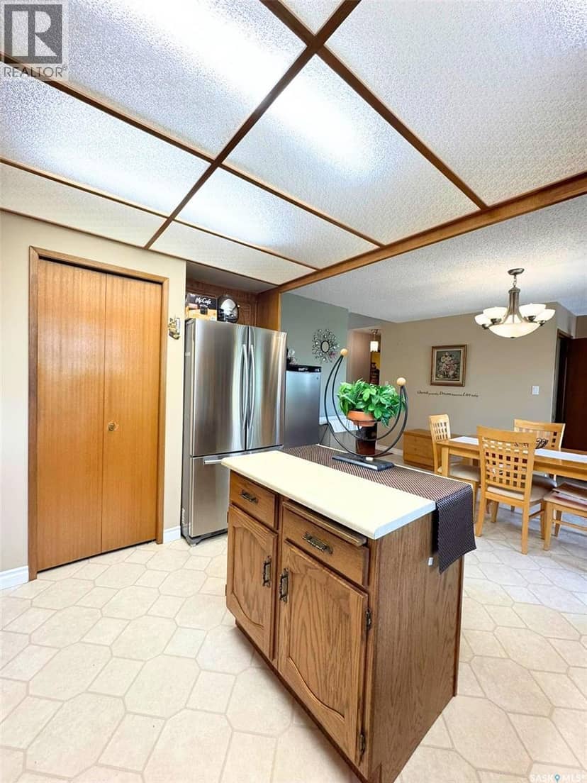 41 Biggs CRESCENT — photo 9 of 37