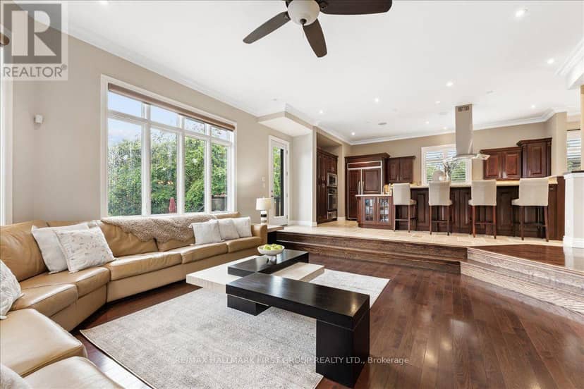 830 Fairview Avenue — photo 12 of 40