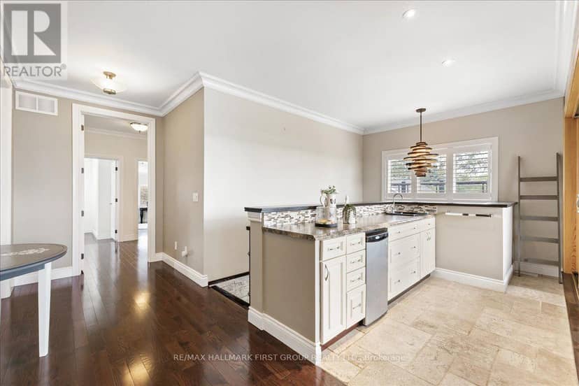 830 Fairview Avenue — photo 18 of 40