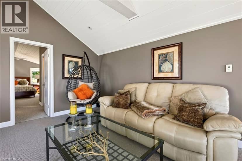 34 HOOVER POINT Lane — photo 10 of 40