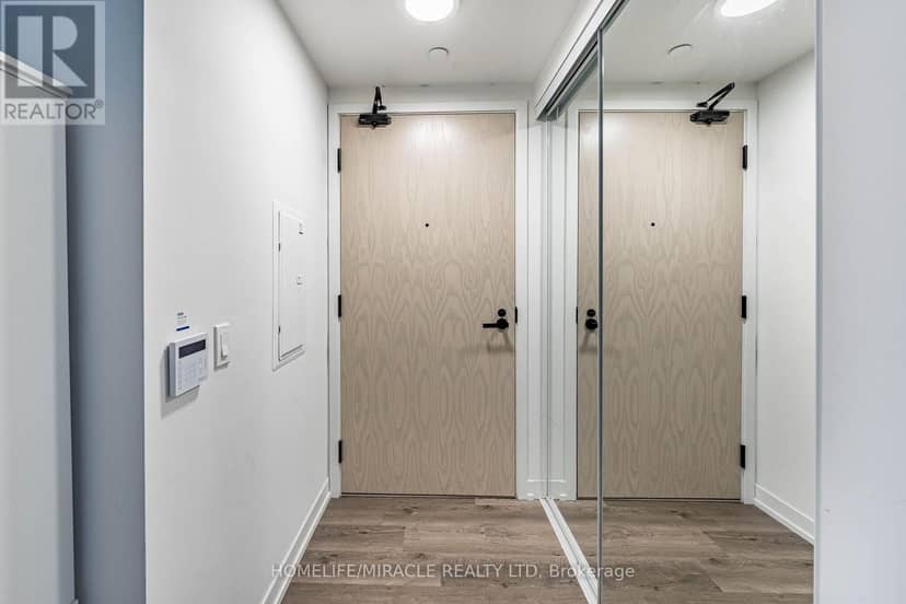 1003 - 195 Commerce Street — photo 12 of 38