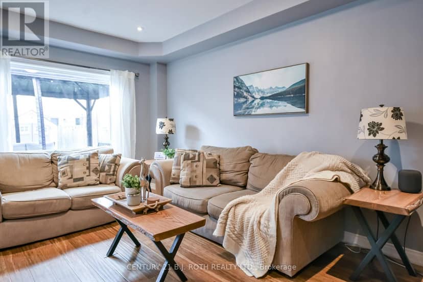 114 Stonemount Crescent, Essa, photo 6