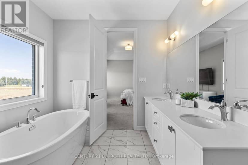 6 Henderson Street — photo 35 of 40