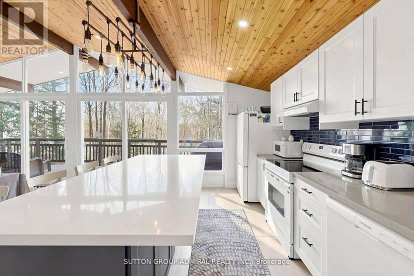28 Timcourt Drive — photo 8 of 39