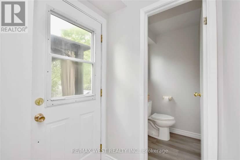 77 Carlton Road, Barrie, photo 8