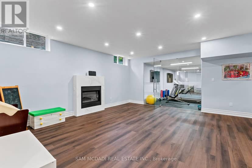955 Caldwell Avenue — photo 36 of 40