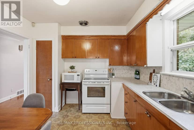 45 Fernalroy Boulevard — photo 17 of 40