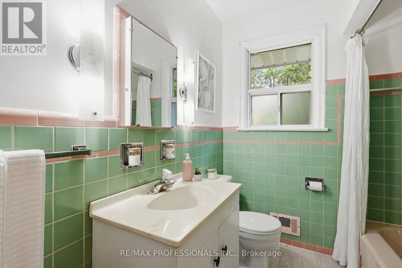 45 Fernalroy Boulevard — photo 26 of 40