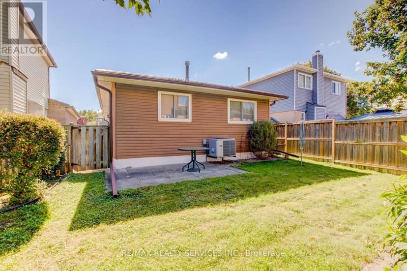 41 Greenleaf Crescent — photo 39 of 40