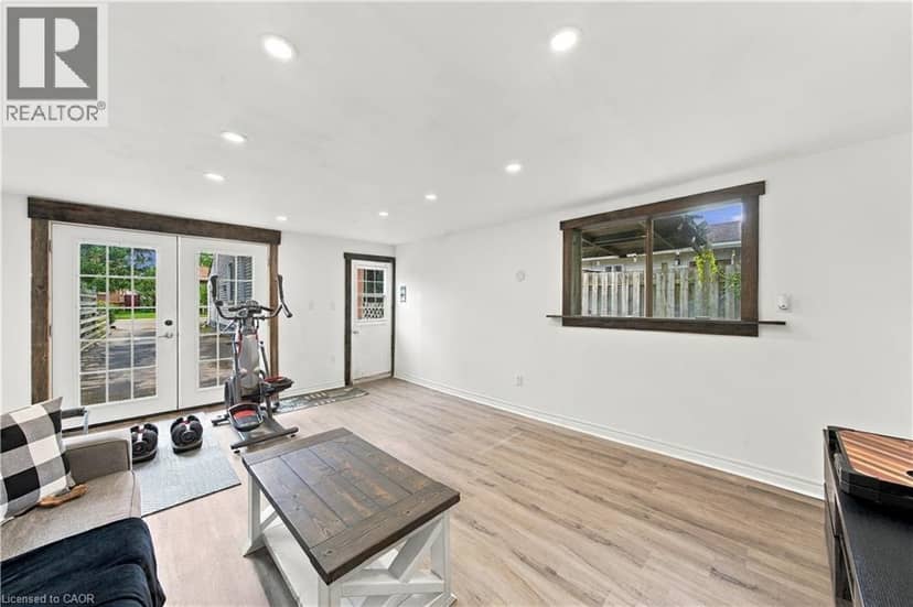 632 STEELE Street, Port Colborne, photo 2