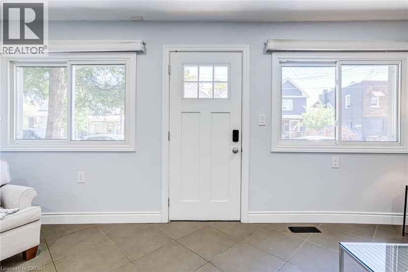 127 BARNESDALE Avenue N, Hamilton, photo 4