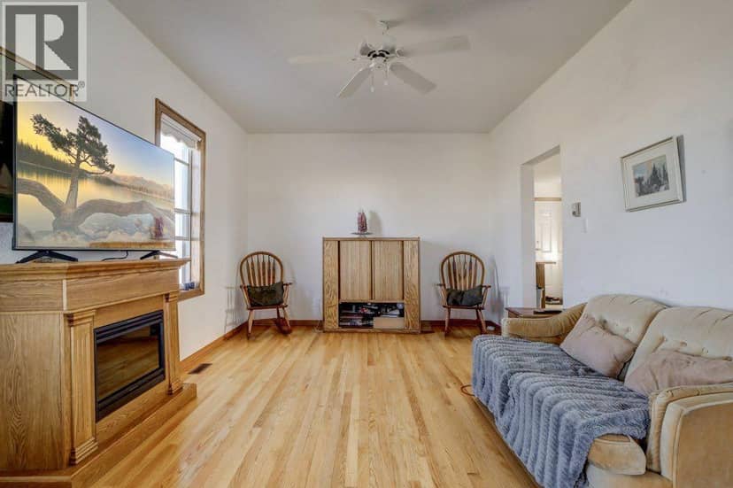 6115 Rge Rd 30-2 — photo 11 of 40