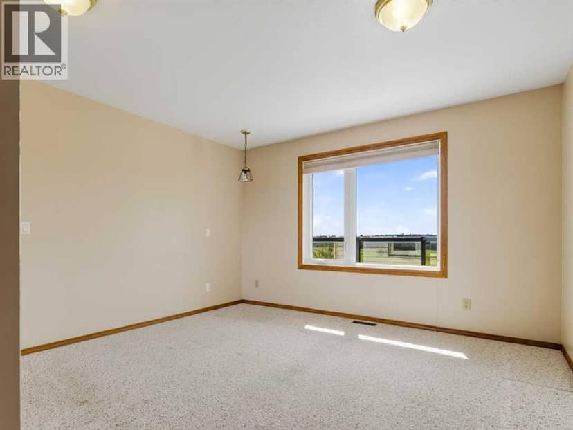 1542 Township Road 314 — photo 16 of 40